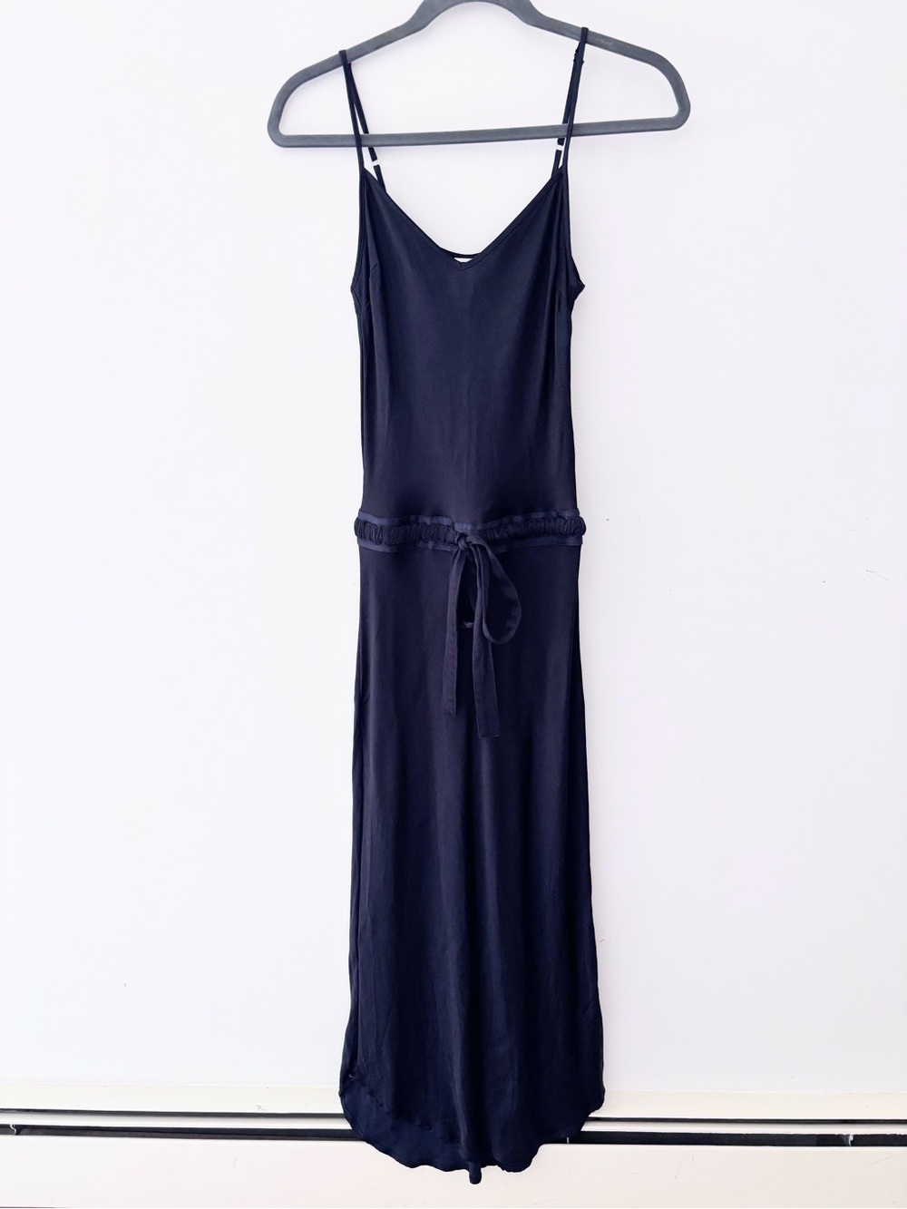 FLANNEL slinky navy viscose shine maxi dress tie waist flattering feminine Small